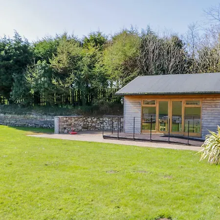 Holiday home Ferngully *